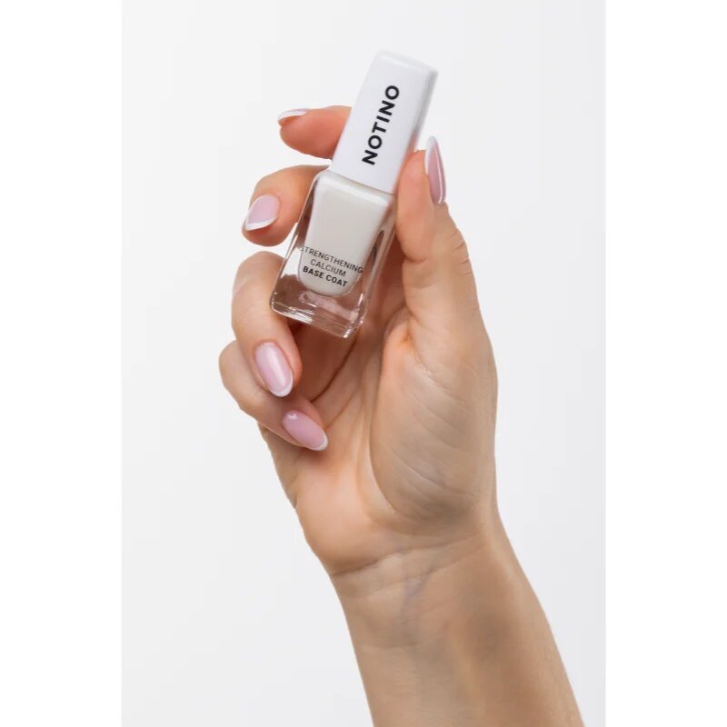 Notino Nail Care Strengthening Calcium Base Coat körömerősítő lakk 10 ml