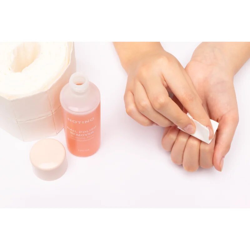 Notino Nail Varnish Remover Acetone-Free körömlakklemosó aceton nélkül 120 ml