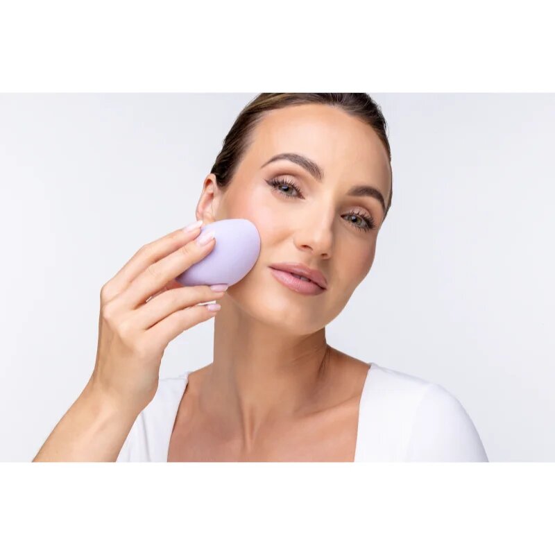 Notino Super Soft Make-Up Sponge precíz make-up szivacs Lavender 1 db