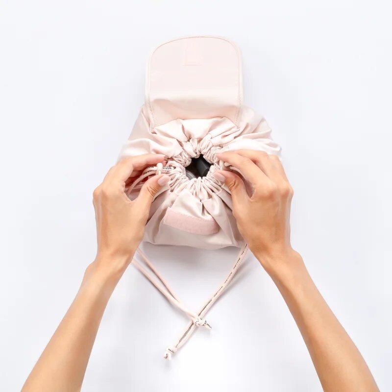 Notino Travel Collection Drawstring Make-Up Bag Nagy sminktáska Beige 1 db