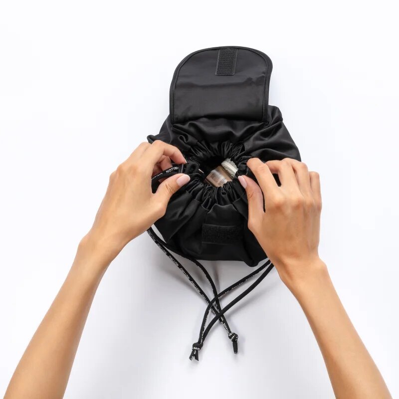 Notino Travel Collection Drawstring Make-Up Bag Nagy sminktáska Black 1 db