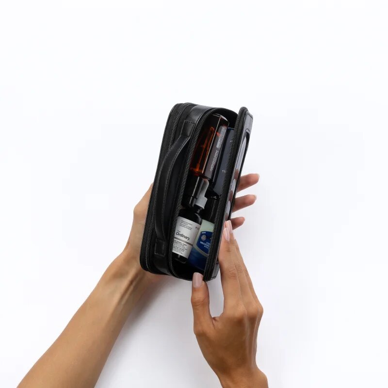 Notino Travel Collection In-Flight Pouch kozmetikai doboz Black 20x10x5 cm 1 db