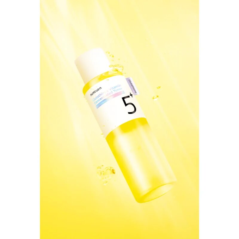 Numbuzin No. 5 Glutathione Vitamin Concentrated Toner hidratáló tonik egységesíti a bőrszín tónusait 200 ml