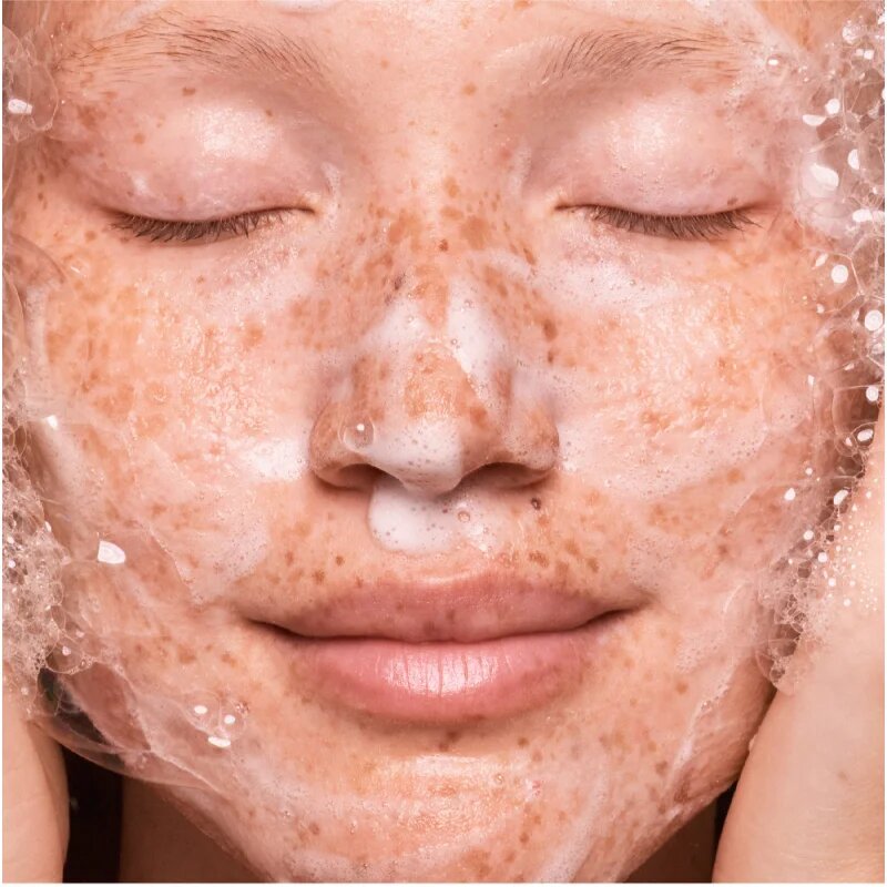 OLEHENRIKSEN Truth Peach Glaze Glow Niacinamide Cleanser tisztító habzó gél élénk és hidratált bőr 60 ml