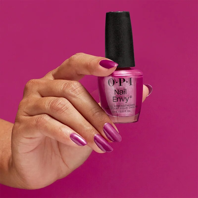 OPI Nail Envy tápláló körömlakk Powerful Pink 15 ml