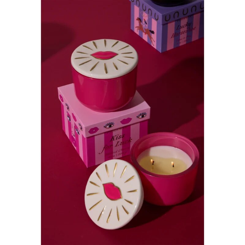 Paddywax Charmed Smoked Cherry illatgyertya kupakkal 226 g