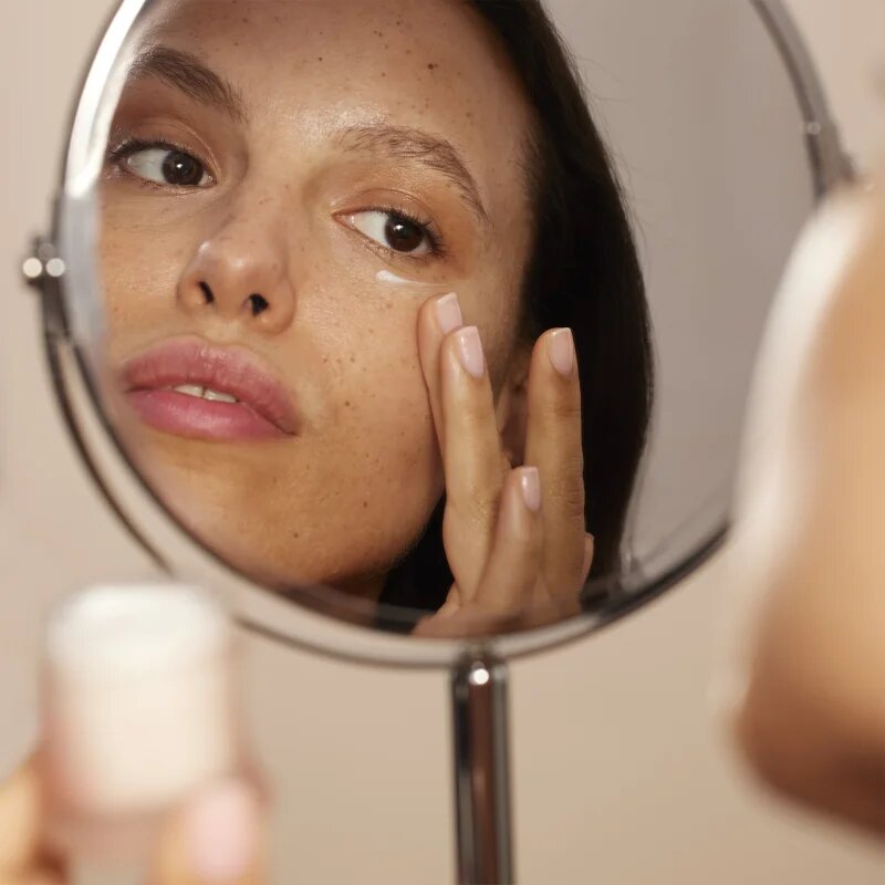 Payot Roselift Crème Liftante Regard szemkrém a sötét karikák és ráncok csökkentésére 15 ml