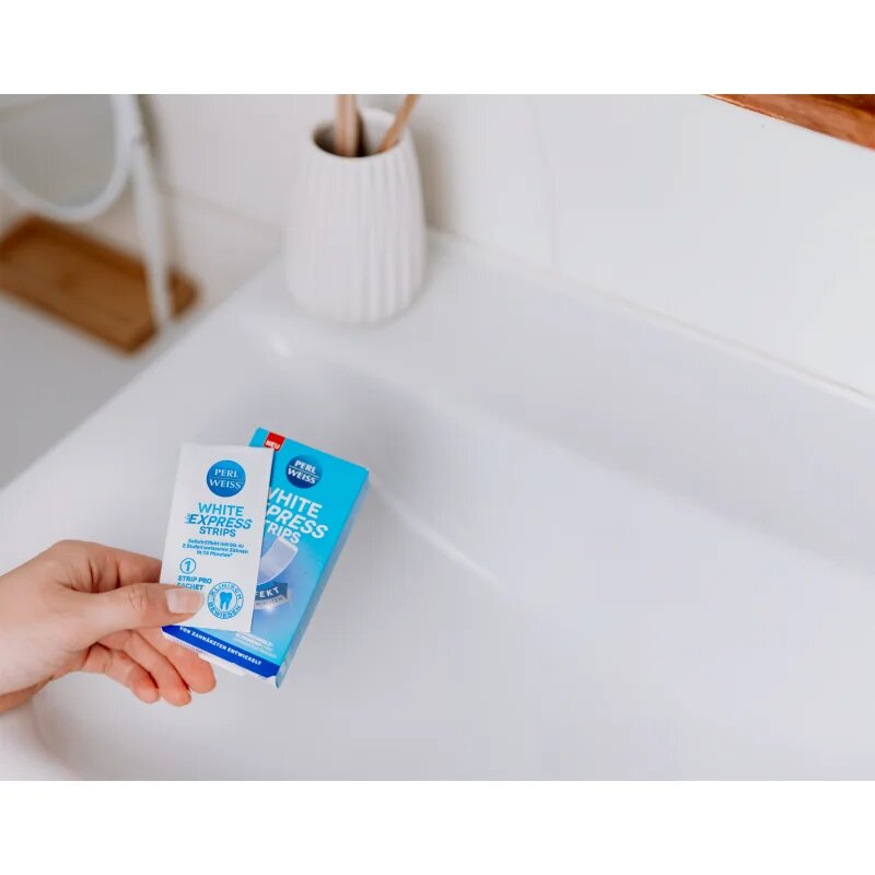Perl Weiss White Strips Express fogfehérítő szalag 4 db