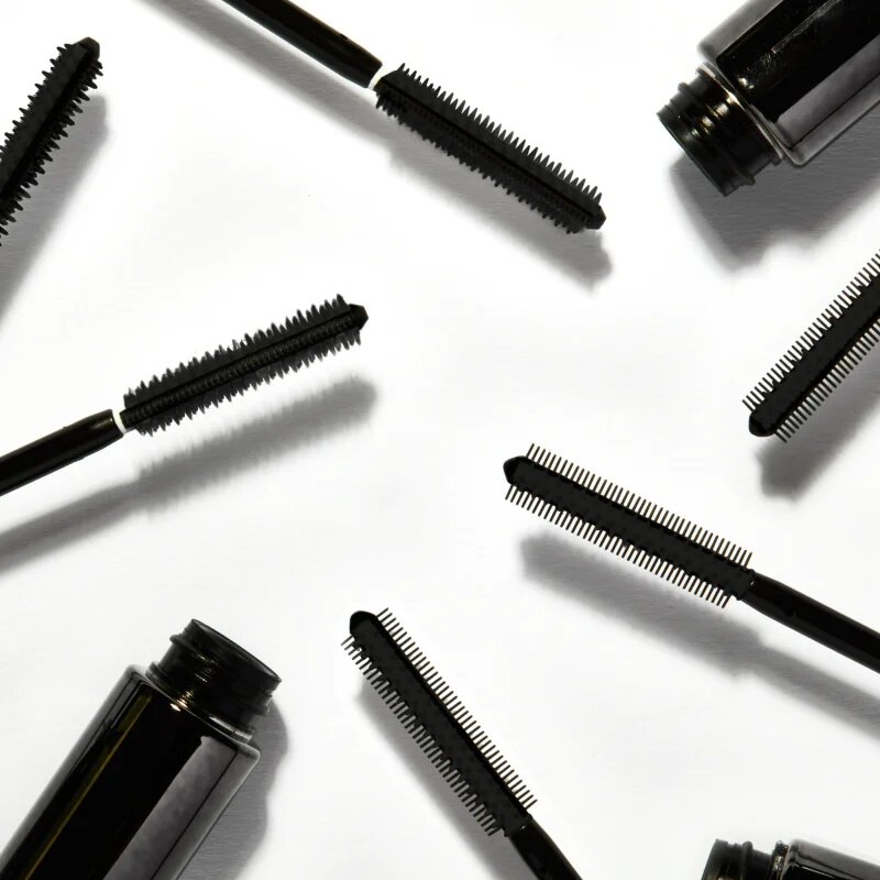 Perricone MD No Makeup Mascara szempillaspirál a dúsabb és hosszabb pillákért árnyalat Soft Black 8 g