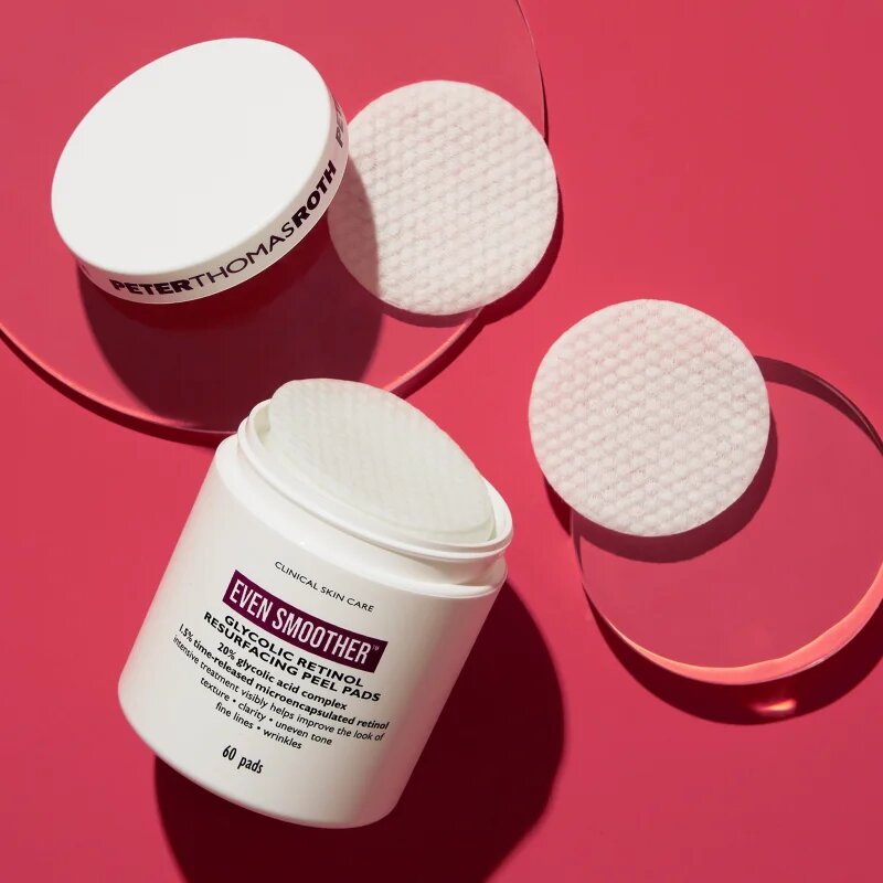 Peter Thomas Roth EVEN SMOOTHER™ Glycolic Retinol Resurfacing Peel Pads arctisztító peeling párnácskát éjszakára 1 kapsz.