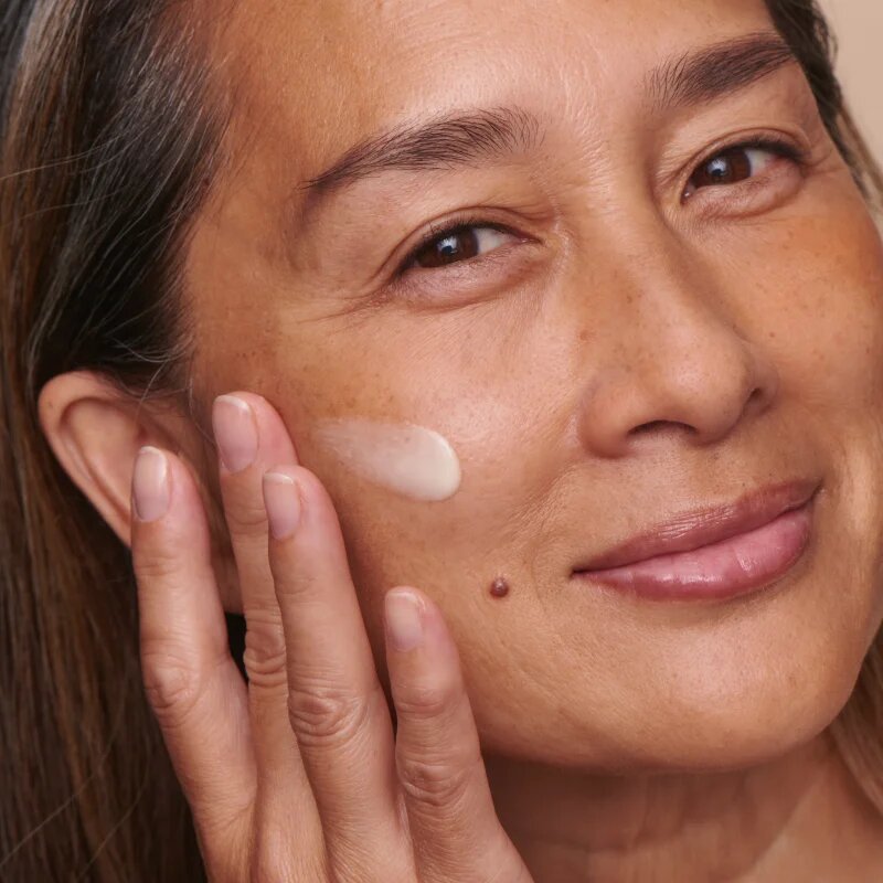 Peter Thomas Roth EVEN SMOOTHER™ Glycolic Retinol Resurfacing Serum intenzív szérum kisimító hatással 30 ml