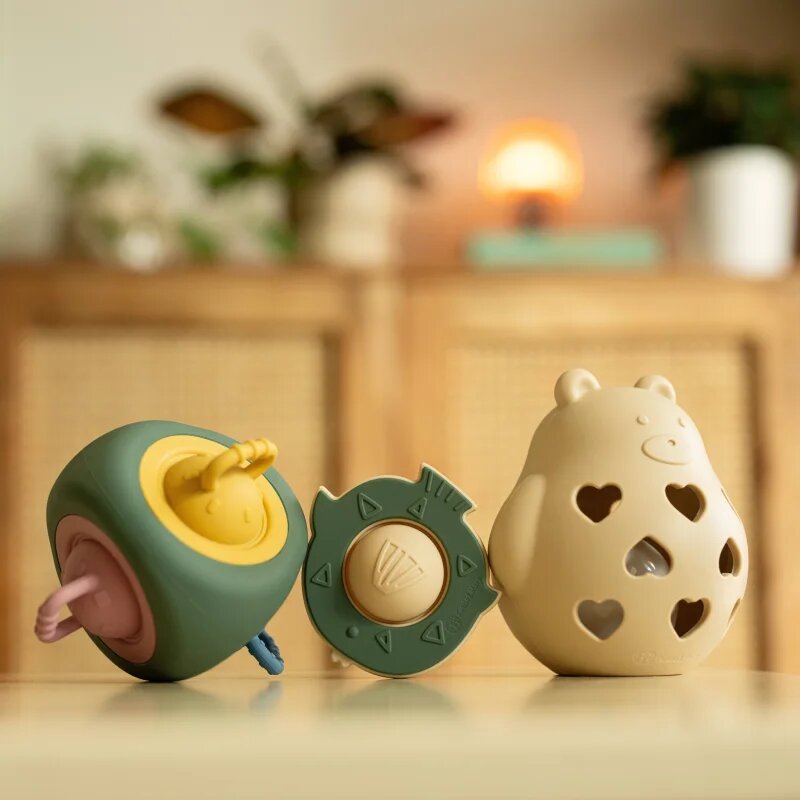 Petite&Mars Bear Basil 0m+ csörgő Desert Sand 1 db