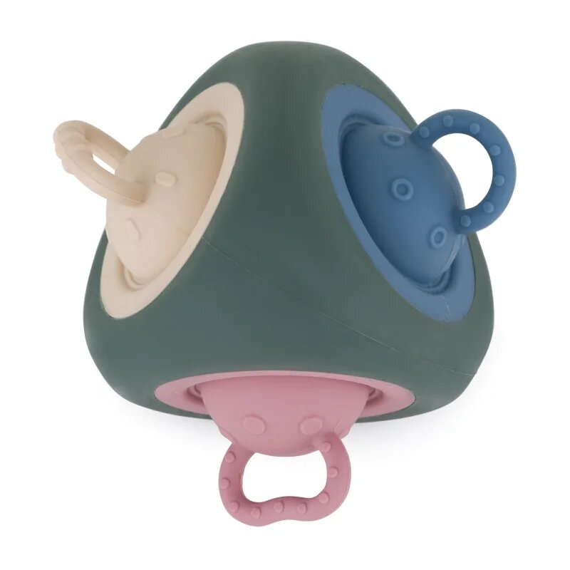 Petite&Mars Pop Up Triangle 10m+ rágóka Misty Green 1 db