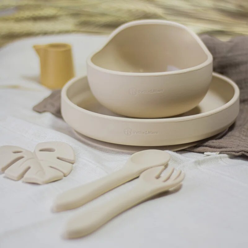 Petite&Mars Take&Match Silicone Plate tányér tapadókoronggal Desert Sand 6 m+ 1 db