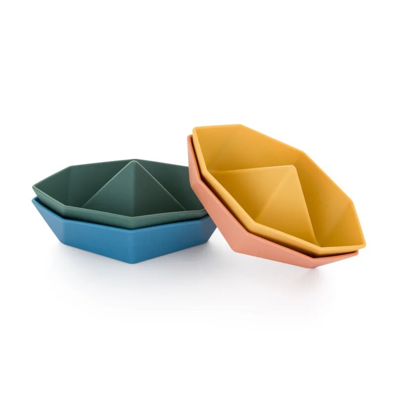 Petite&Mars Water Toys Fürdőjátékok 6 m+ Ships 4 db