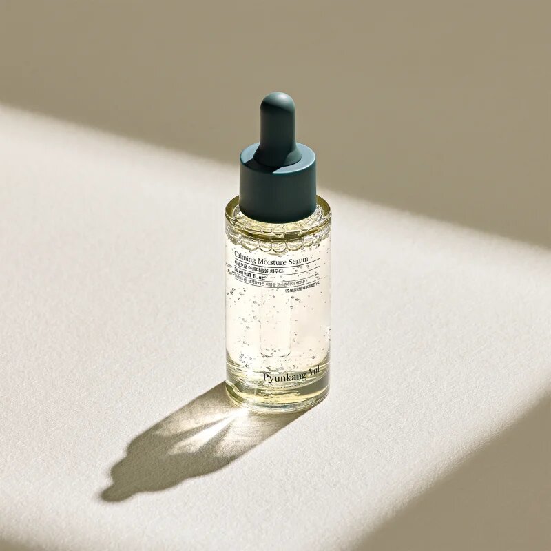 Pyunkang Yul Calming Moisture Serum nyugtató és hidratáló szérum az érzékeny arcbőrre 30 ml