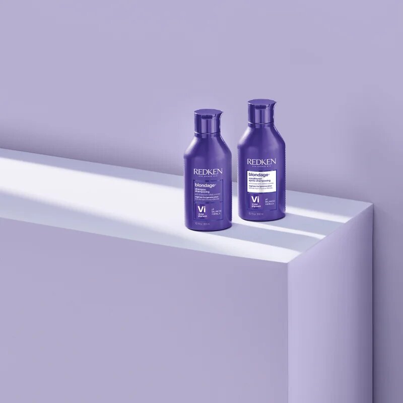 Redken Color Extend Blondage lila sampon semlegesíti a sárgás tónusokat 300 ml