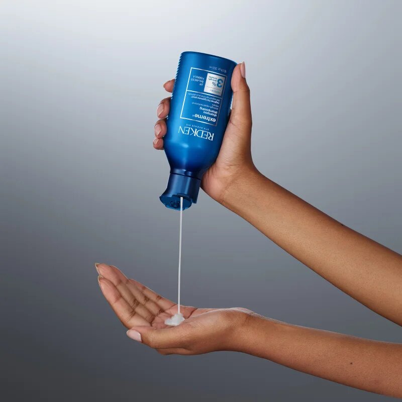 Redken Extreme regeneráló sampon a károsult hajra 300 ml