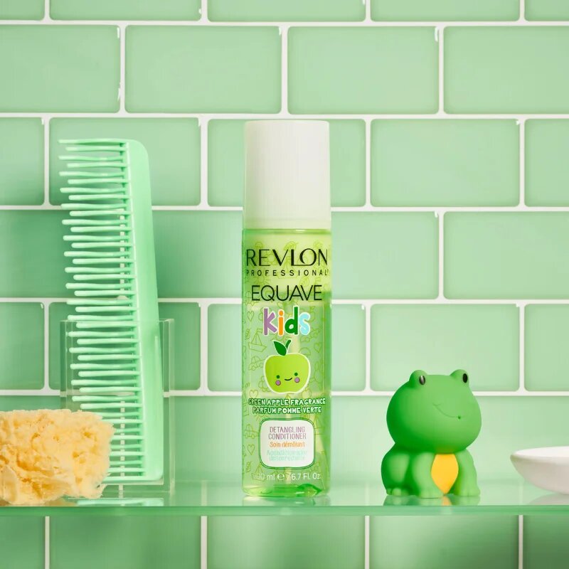 Revlon Professional Equave Kids hipoallergén öblitést nem igénylő kondicionáló a könnyű kifésülésért 3 éves kortól 200 ml