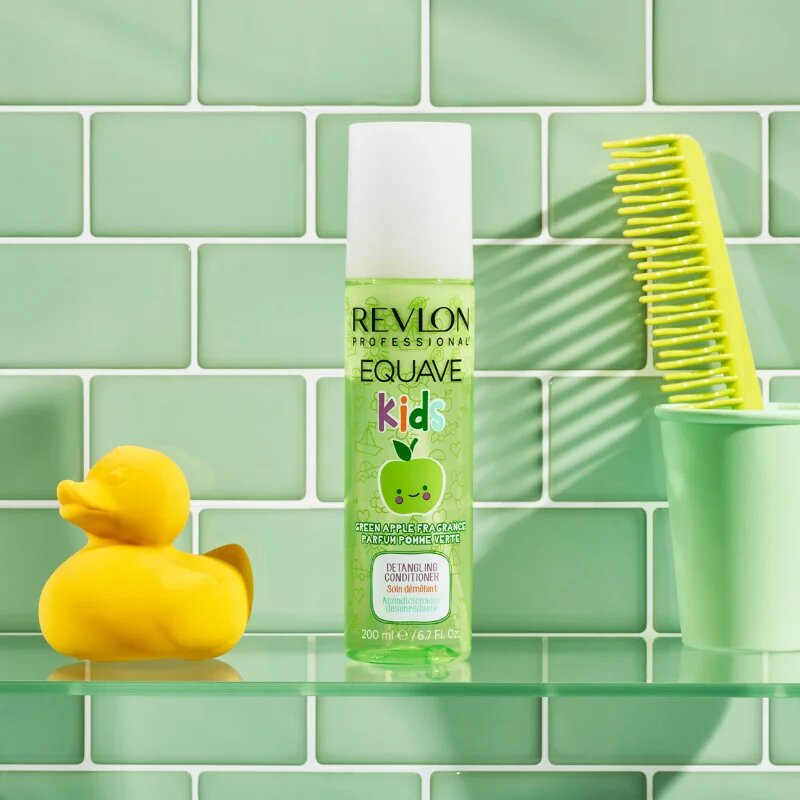 Revlon Professional Equave Kids hipoallergén öblitést nem igénylő kondicionáló a könnyű kifésülésért 3 éves kortól 200 ml