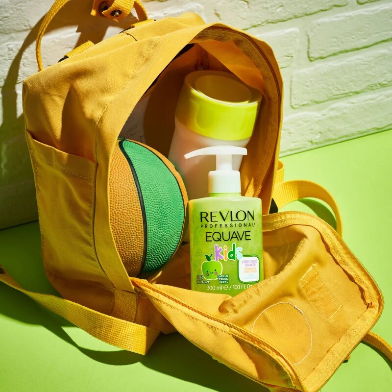 Revlon Professional Equave Kids Hypoallergenic Shampoo hipoallergén sampon 2 az 1-ben gyermekeknek od 3 let 300 ml