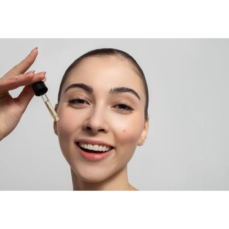 Revuele Vitamin C 15% Serum élénkítő szérum egységesíti a bőrszín tónusait 30 ml