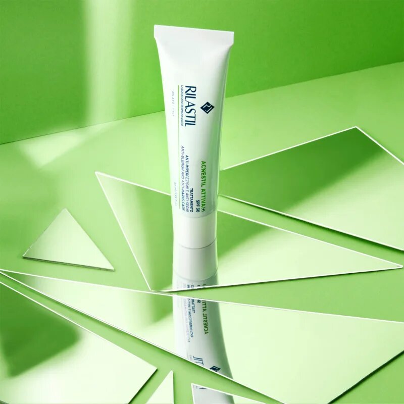 Rilastil Acnestil Attiva (+) bőrkrém a bőr tökéletlenségei ellen SPF 30 40 ml