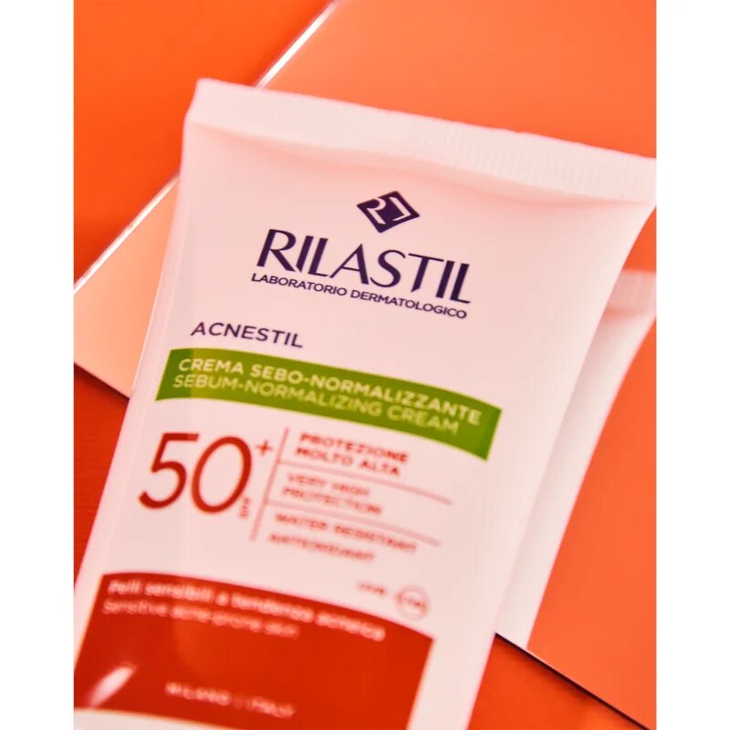 Rilastil Acnestil védő mattító arckrém SPF 50+ 40 g
