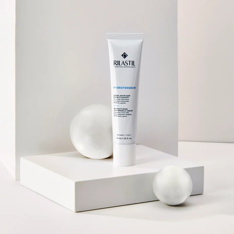 Rilastil Hydrotenseur könnyű krém a ráncok ellen 40 ml