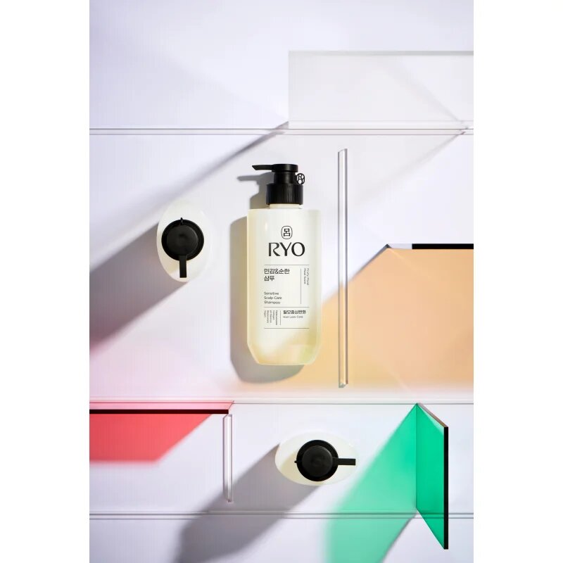 RYO Sensitive Scalp Care Shampoo nyugtató sampon érzékeny fejbőrre 480 ml