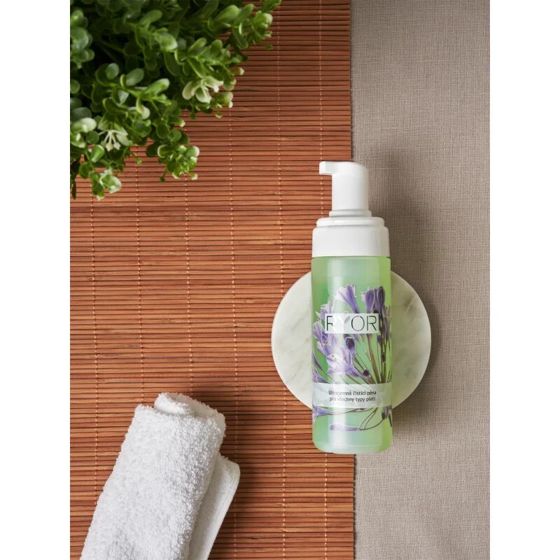 RYOR Cleansing And Tonization finoman tisztító hab 160 ml