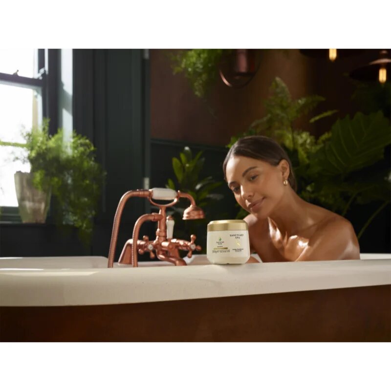 Sanctuary Spa Golden Sandalwood só peeling testre 300 g