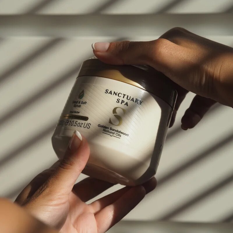 Sanctuary Spa Golden Sandalwood só peeling testre 300 g