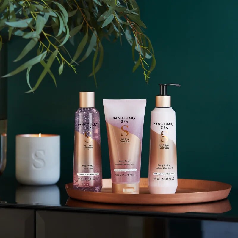 Sanctuary Spa Lily & Rose Collection géles peeling kisimító hatással 200 ml