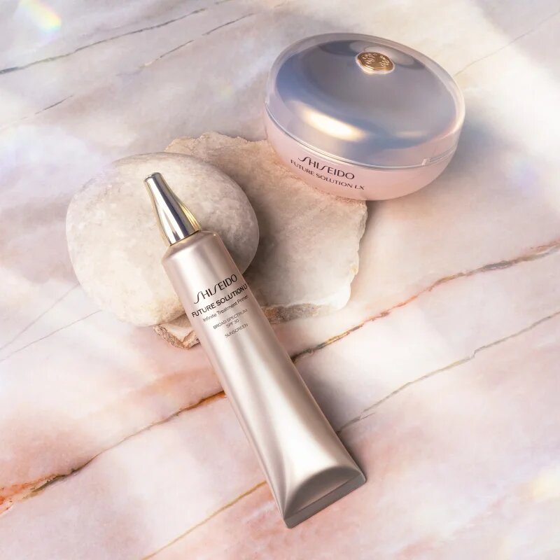 Shiseido Future Solution LX élénkítő és tápláló alapozó bázis SPF 30 40 ml