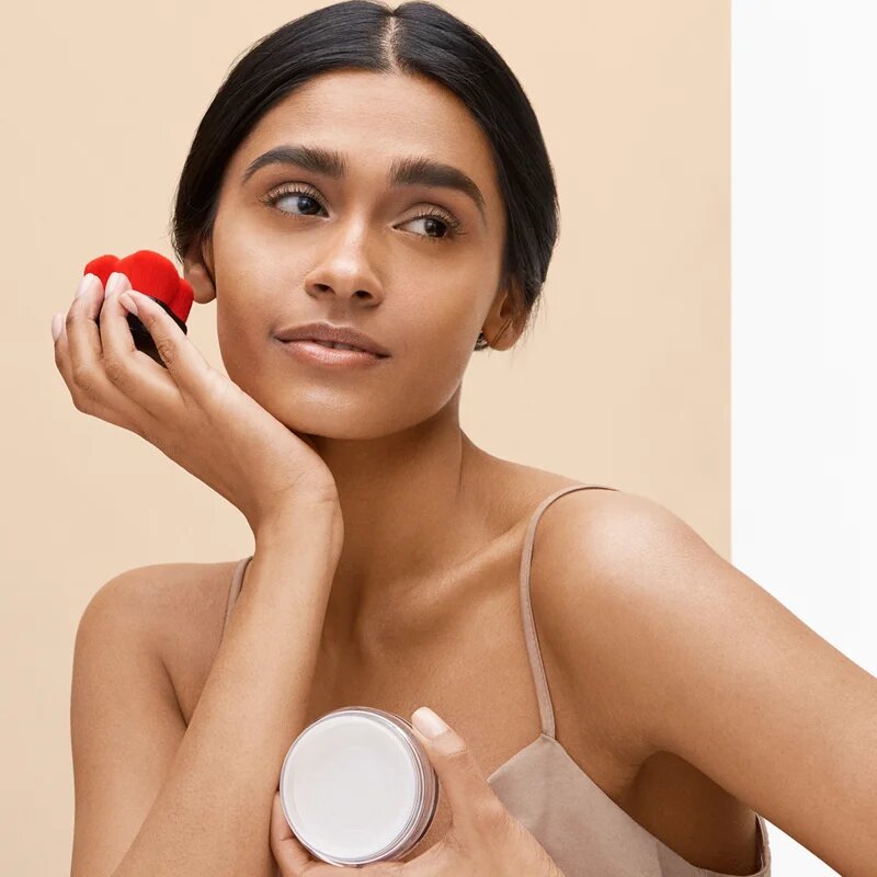 Shiseido HANATSUBAKI HAKE Polishing Face Brush ecset folyékony és púderes termékekhez 1 db