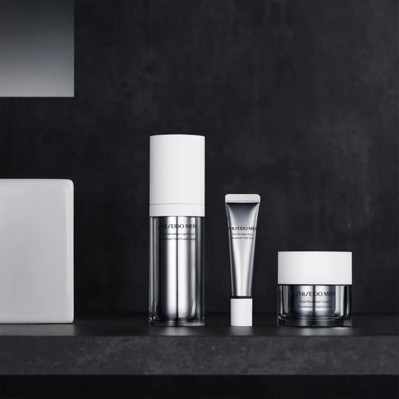Shiseido Men Total Revitalizer Eye gyengéd szemkrém uraknak 15 ml