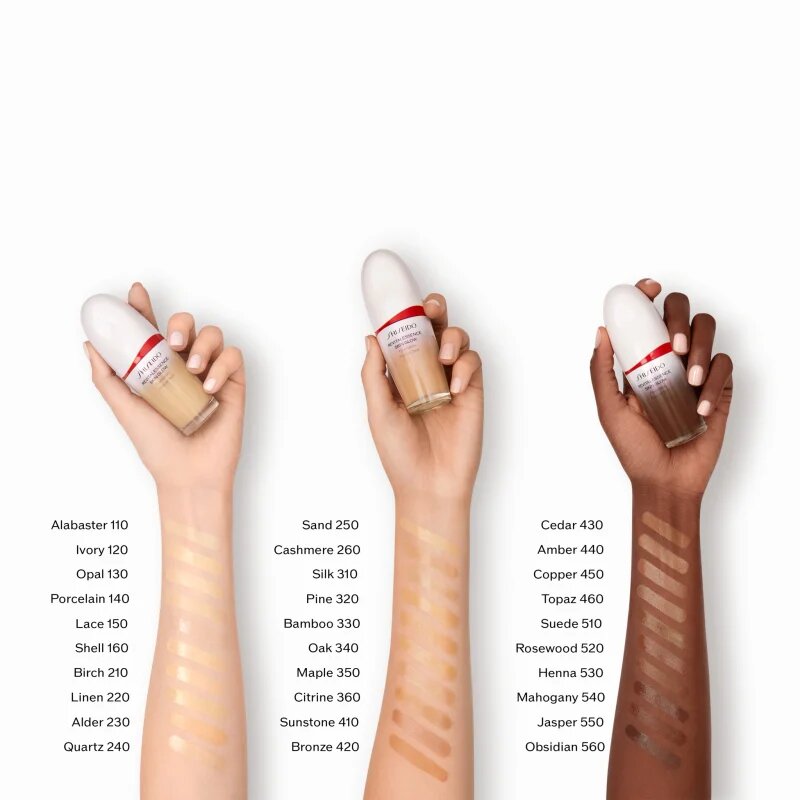 Shiseido Revitalessence Skin Glow Foundation könnyű alapozó világosító hatással SPF 30 árnyalat Sand 30 ml