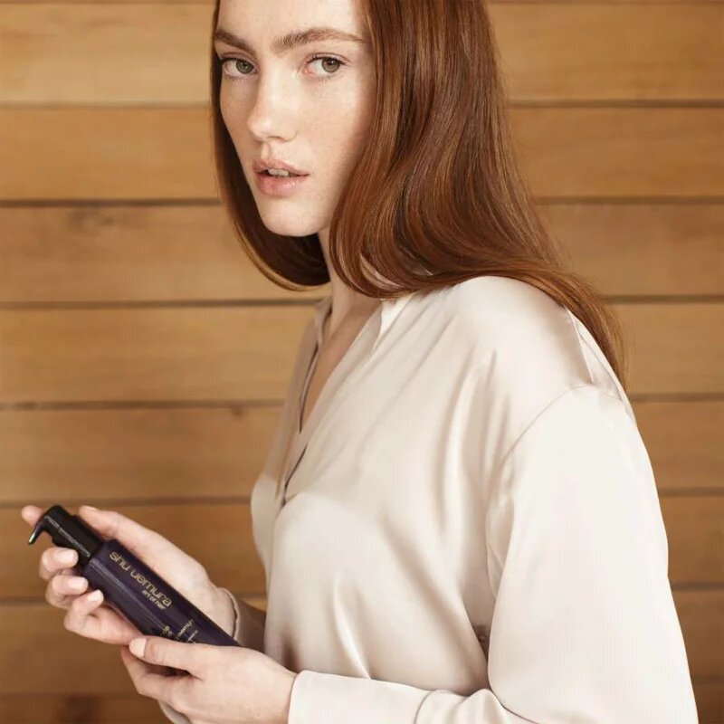 Shu Uemura Essence Absolue éjszakai szérum hajra 150 ml