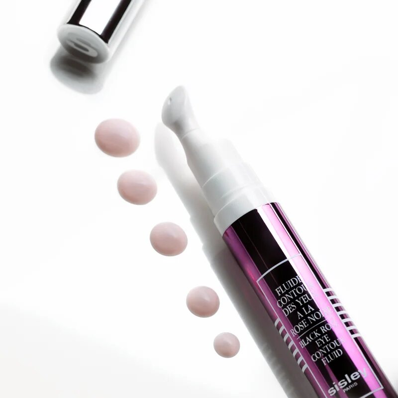 Sisley Black Rose Eye Contour Fluid élénkítő ráncellenes fluid szemkörnyékre revitalizáló hatású 14 ml