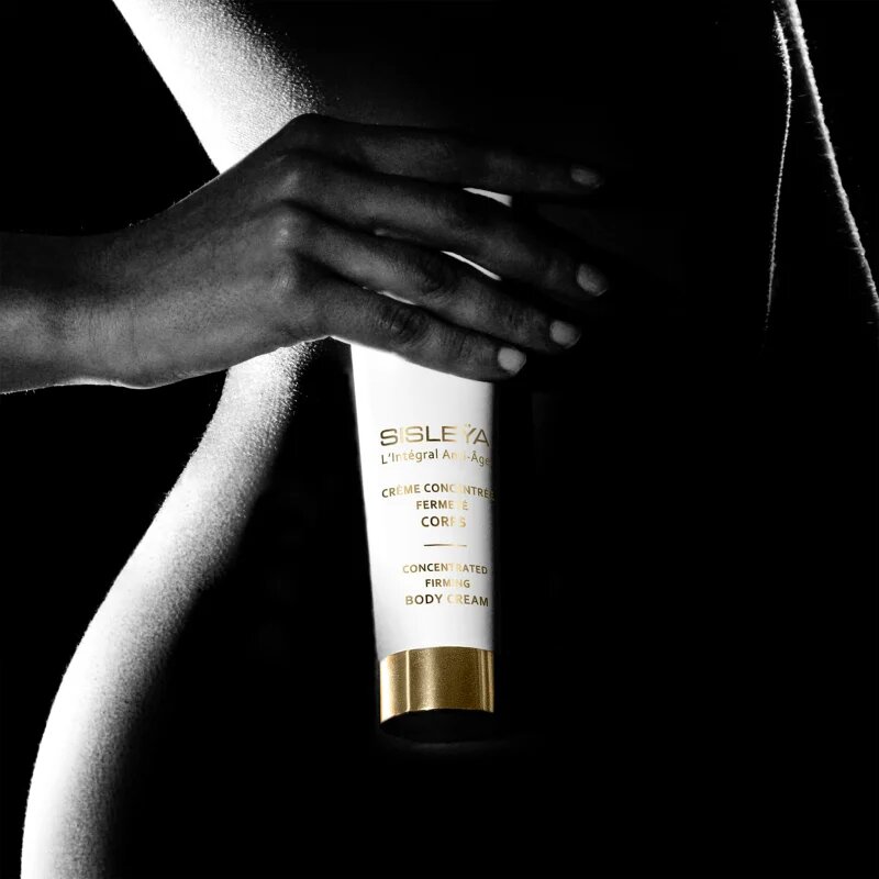 Sisley Sisleÿa L'Integral Anti-Age Concentrated Firming Body Cream feszesítő testkrém a bőr öregedése ellen 150 ml