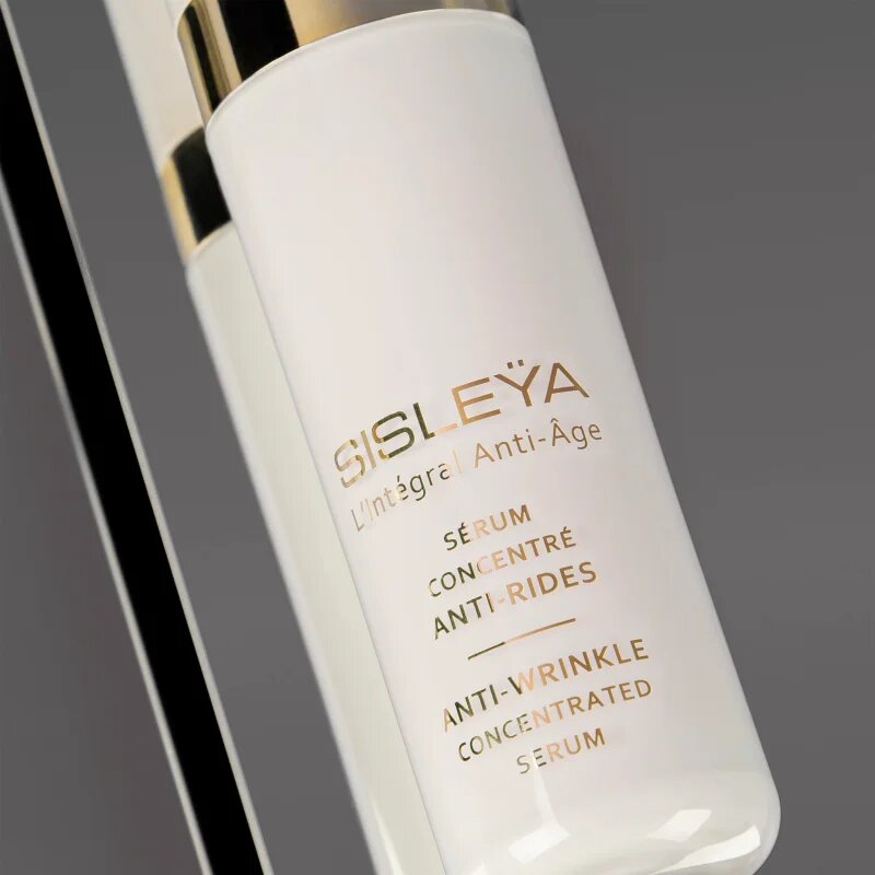 Sisley Sisleÿa L'Integral Sérum Concentré Anti-Rides kisimító arcszérum a ráncok ellen 30 ml