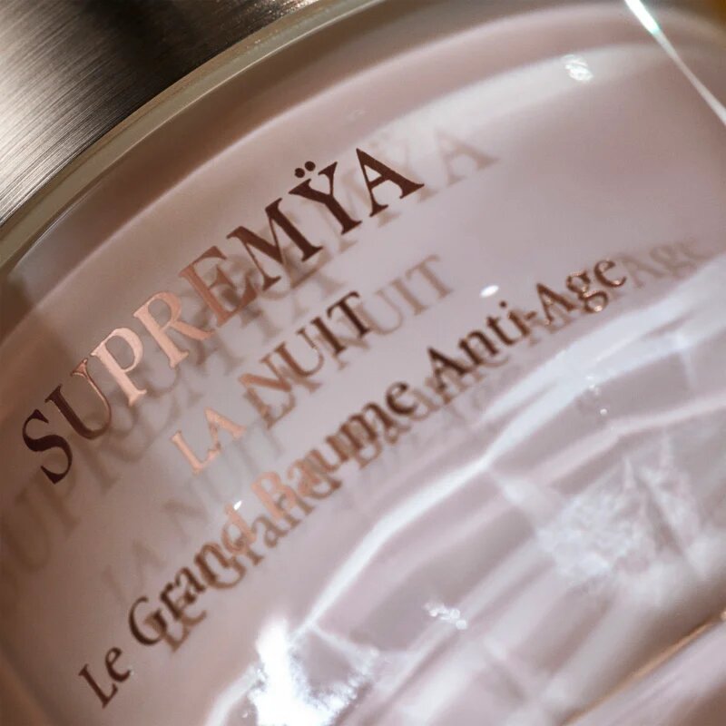 Sisley Supremÿa At Night éjszakai revitalizáló krém a bőr öregedése ellen és a bőr feszesítéséért 50 ml