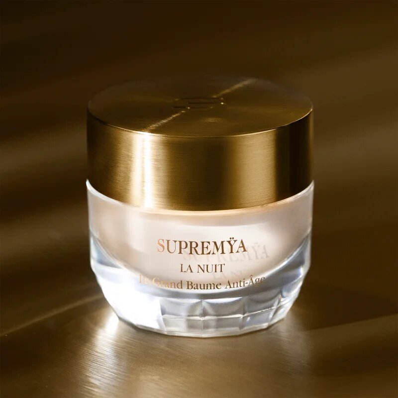 Sisley Supremÿa At Night éjszakai revitalizáló krém a bőr öregedése ellen és a bőr feszesítéséért 50 ml