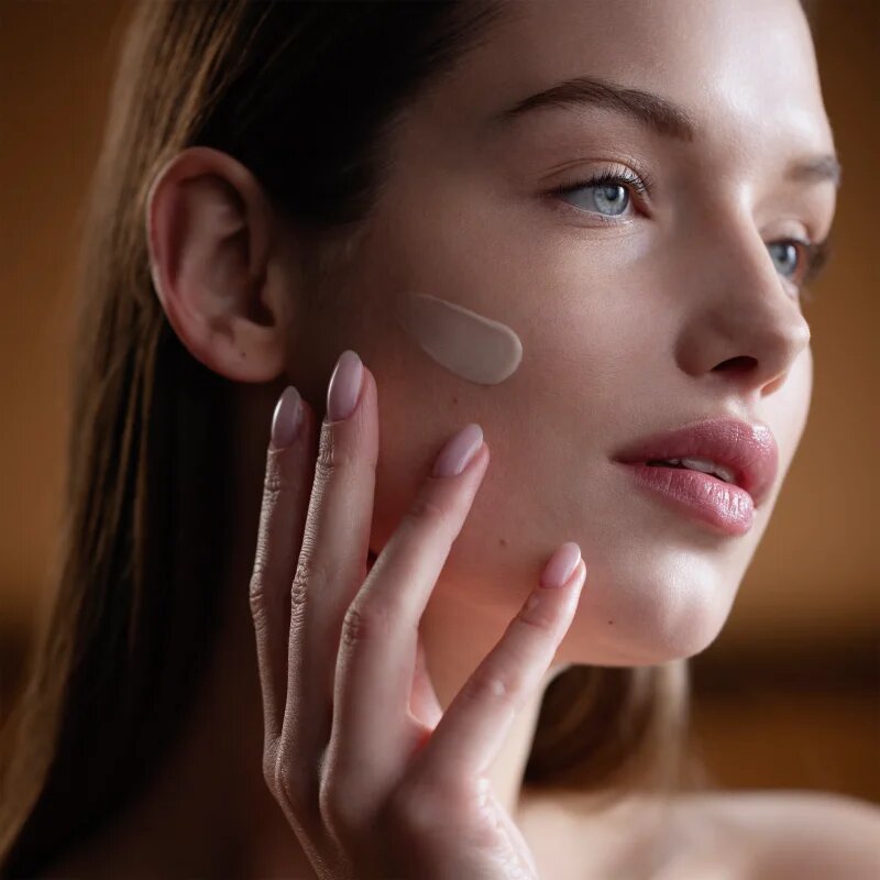 Sisley Supremÿa At Night éjszakai revitalizáló krém a bőr öregedése ellen és a bőr feszesítéséért 50 ml