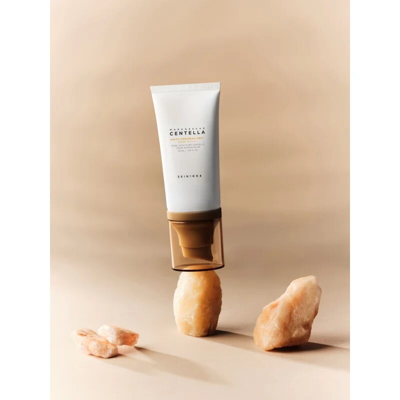 SKIN1004 Madagascar Centella Air-Fit Suncream Light ásványi védő fluid arcra SPF 30 50 ml