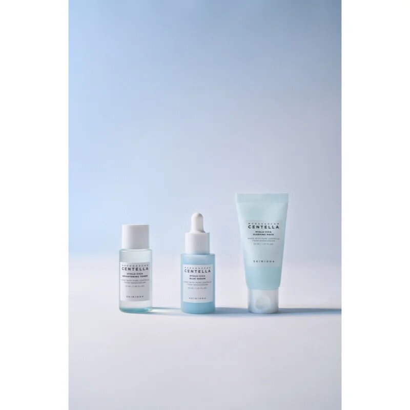SKIN1004 Madagascar Centella Hyalu-Cica Brightening Toner gyengéd bőrhámlasztó tonik élénk és hidratált bőr 30 ml