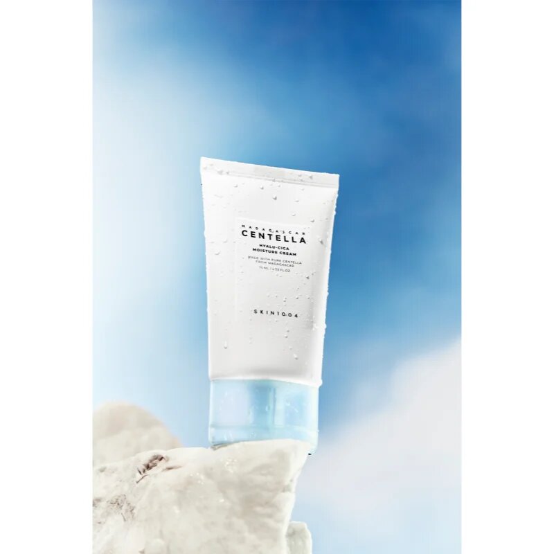 SKIN1004 Madagascar Centella Hyalu-Cica Moisture Cream mélyen hidratáló krém az arcbőr megnyugtatására 75 ml
