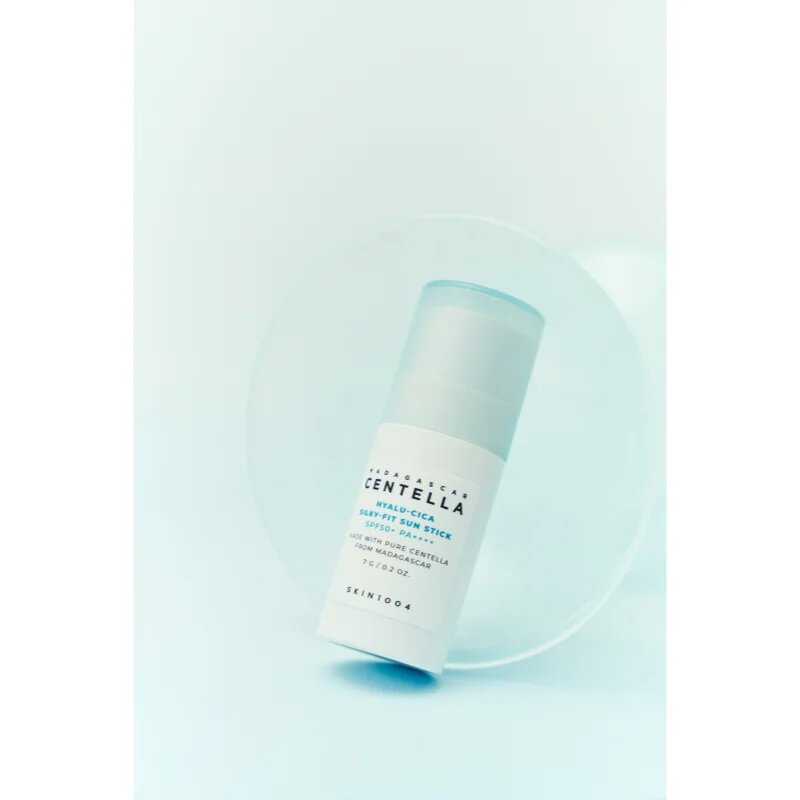SKIN1004 Madagascar Centella Hyalu-Cica Silky-Fit Sun Stick védő hidratáló stick SPF 50+ 7 g