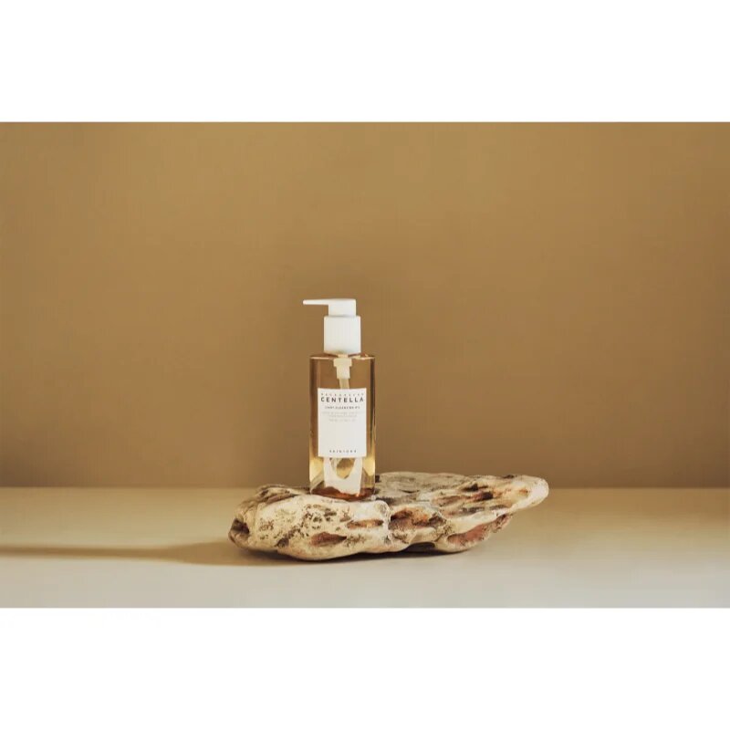 SKIN1004 Madagascar Centella Light Cleansing Oil tisztító és sminklemosó olaj nyugtató hatással 200 ml